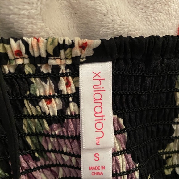 Black Floral Romper Size Small - Picture 5 of 5